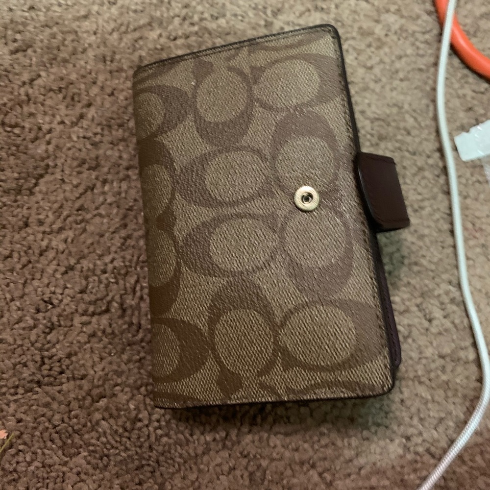 Wallet - Picture 2 of 4